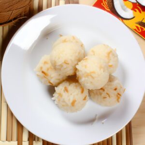 Nationalgericht Nauru: Kokosnuss-Reisbällchen (Rezept)